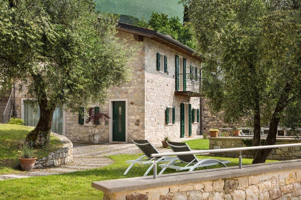 Villa Siresola Малчезине Екстериор снимка
